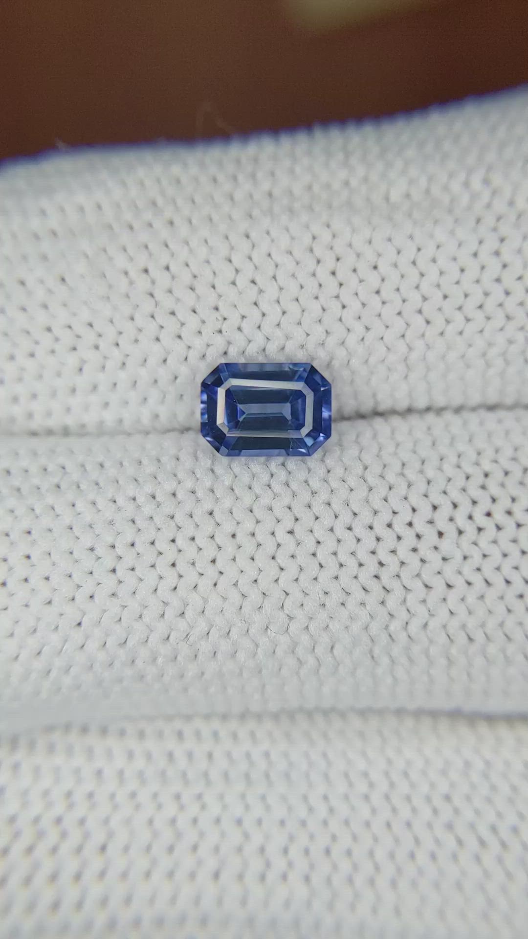 1.15 Ct. Blue Sapphire from Ceylon (Sri Lanka) Size Video