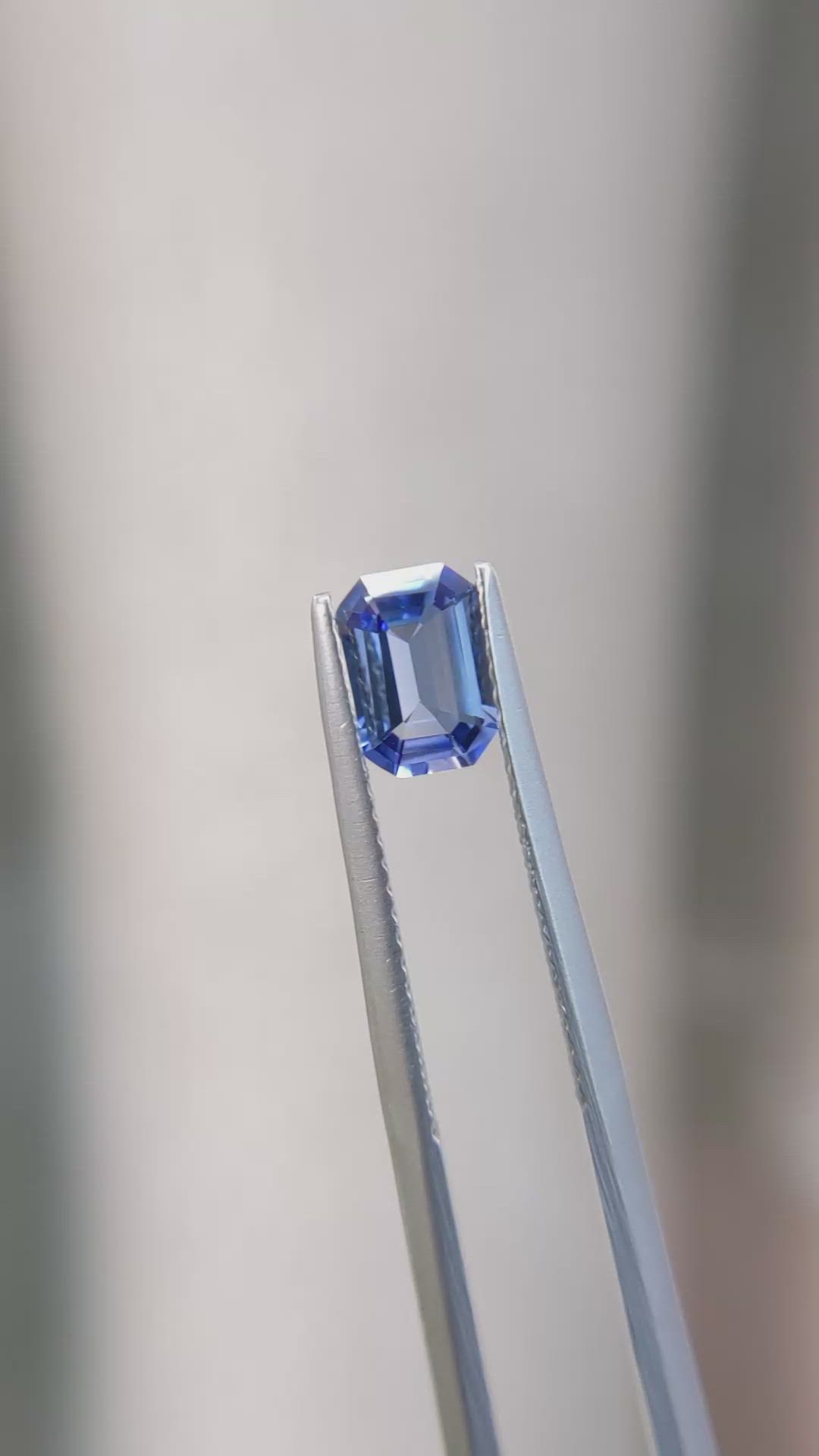 1.06 Ct. Blue Sapphire from Ceylon (Sri Lanka) Size Video