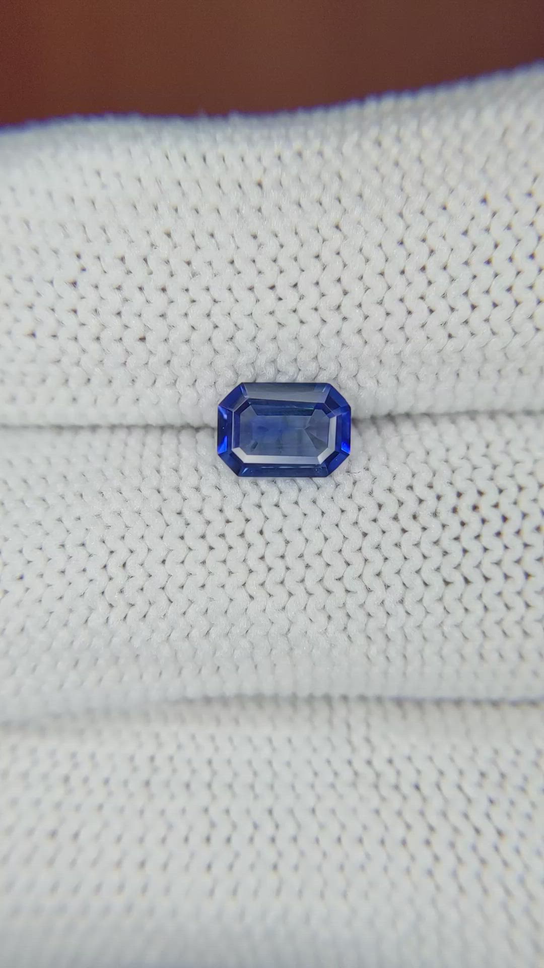 0.78 Ct. Blue Sapphire from Ceylon (Sri Lanka) Size Video
