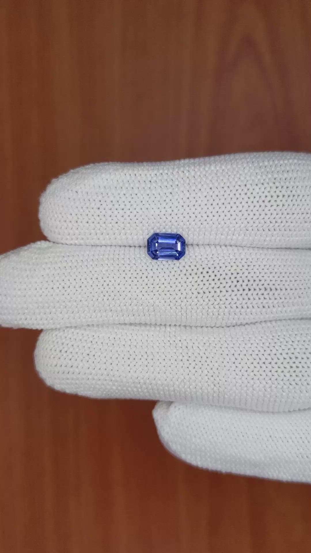 0.92 Ct. Blue Sapphire from Ceylon (Sri Lanka) Size Video