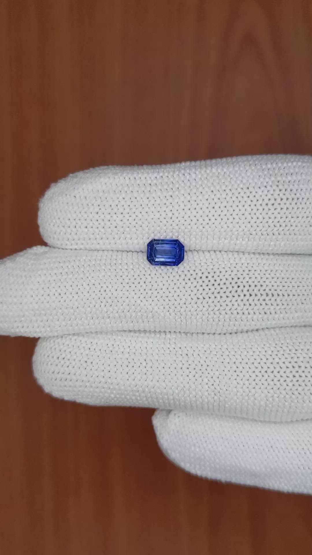 0.87 Ct. Blue Sapphire from Ceylon (Sri Lanka) Size Video