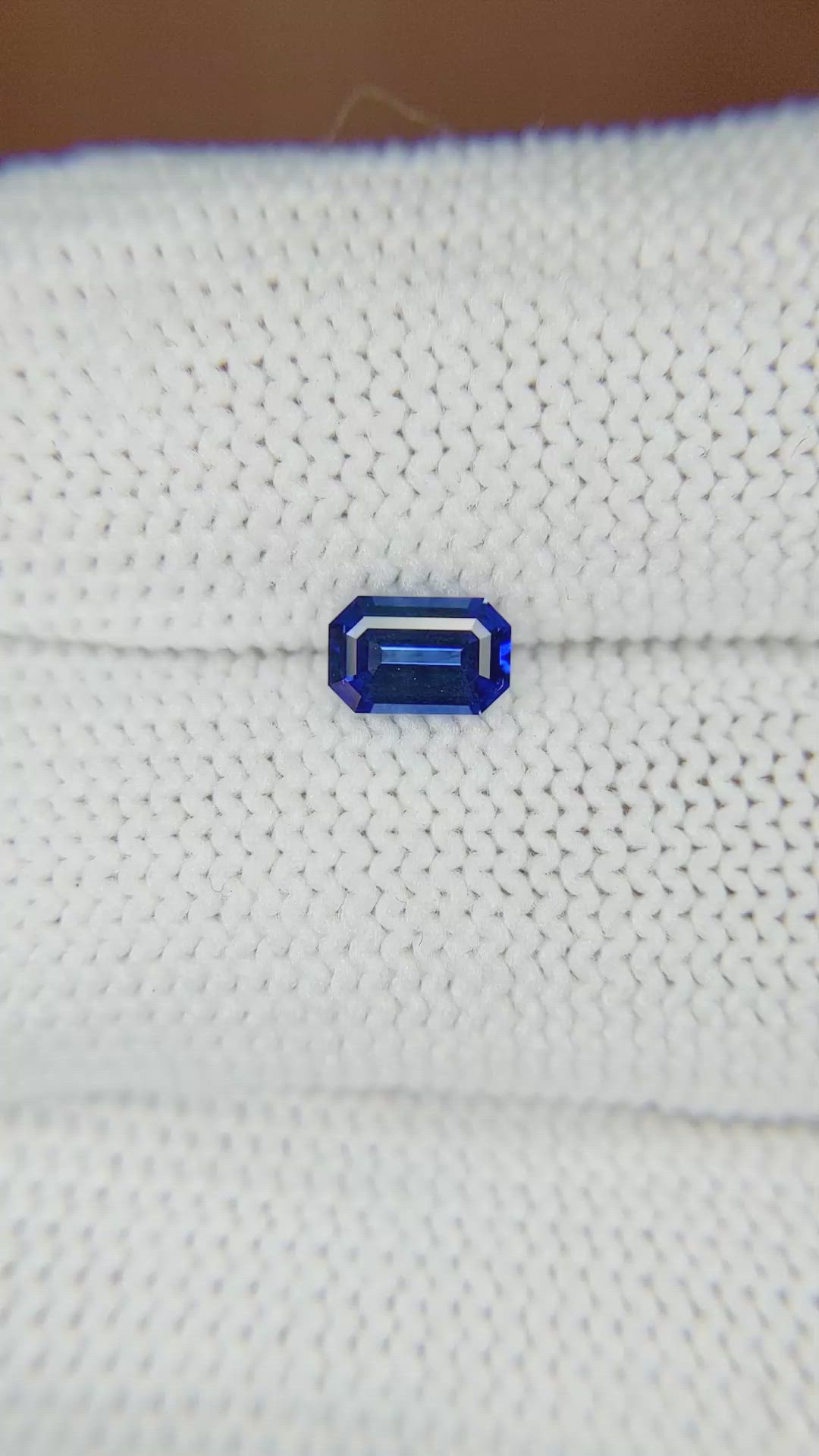 0.61 Ct. Blue Sapphire from Ceylon (Sri Lanka) Size Video