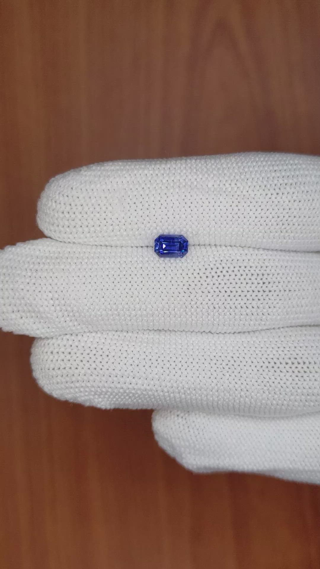 0.70 Ct. Blue Sapphire from Ceylon (Sri Lanka) Size Video