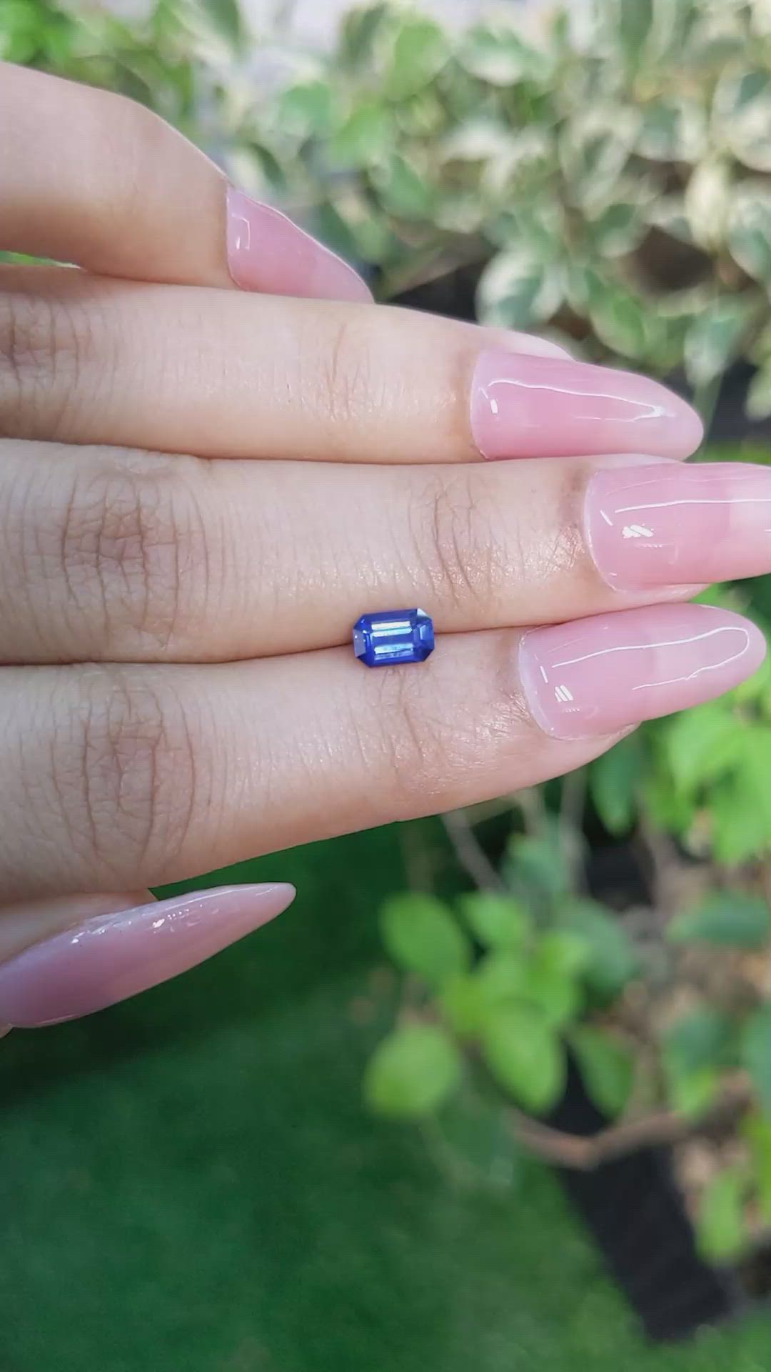0.70 Ct. Blue Sapphire from Ceylon (Sri Lanka) Size Video