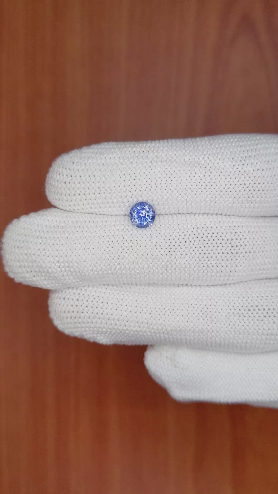 1.05 Ct. Blue Sapphire from Ceylon (Sri Lanka) Size Video