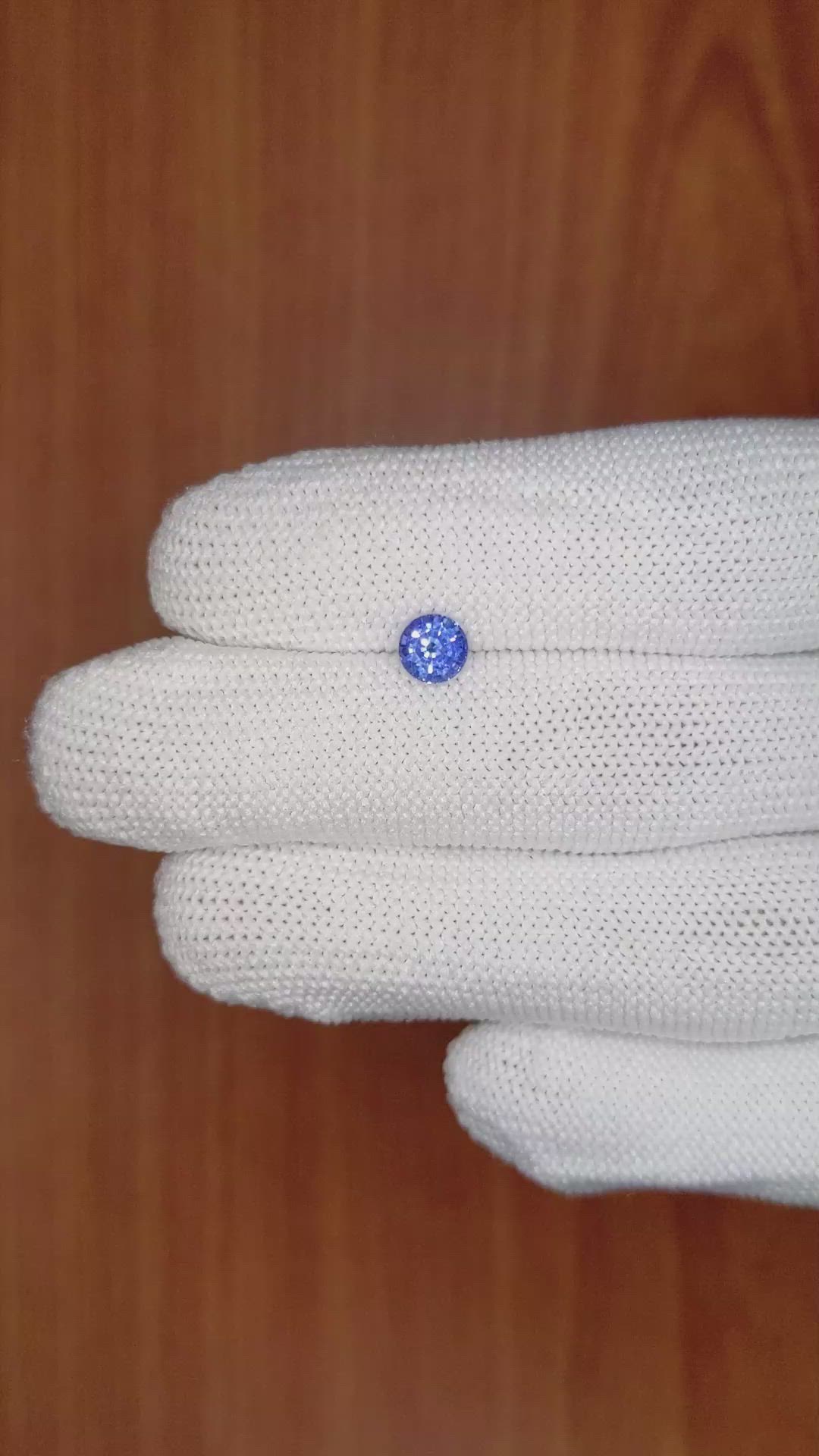0.78 Ct. Sapphire from Ceylon (Sri Lanka) Size Video