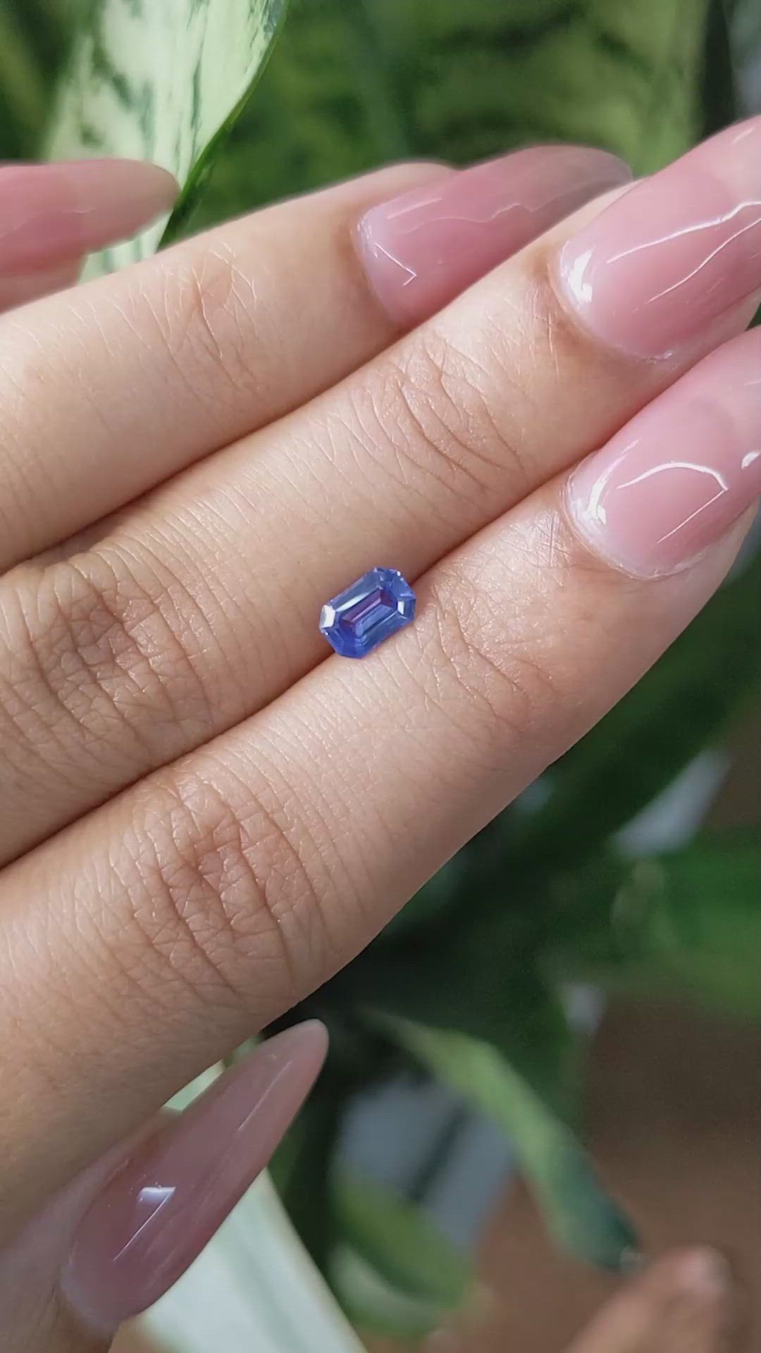 0.65 Ct. Blue Sapphire from Ceylon (Sri Lanka) Size Video
