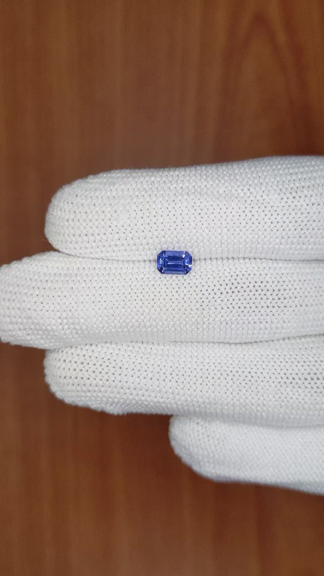 0.65 Ct. Blue Sapphire from Ceylon (Sri Lanka) Size Video