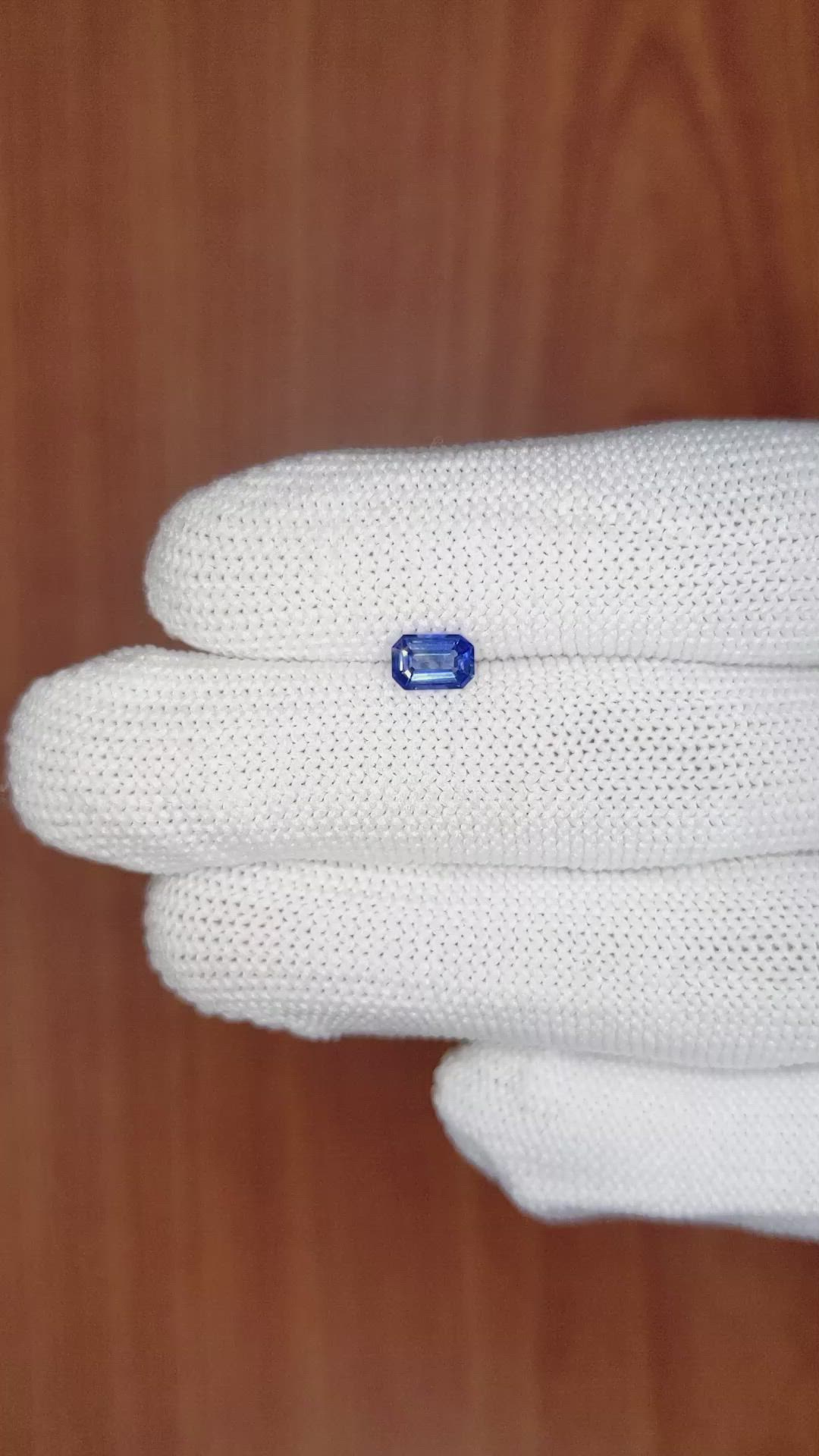 0.61 Ct. Blue Sapphire from Ceylon (Sri Lanka) Size Video