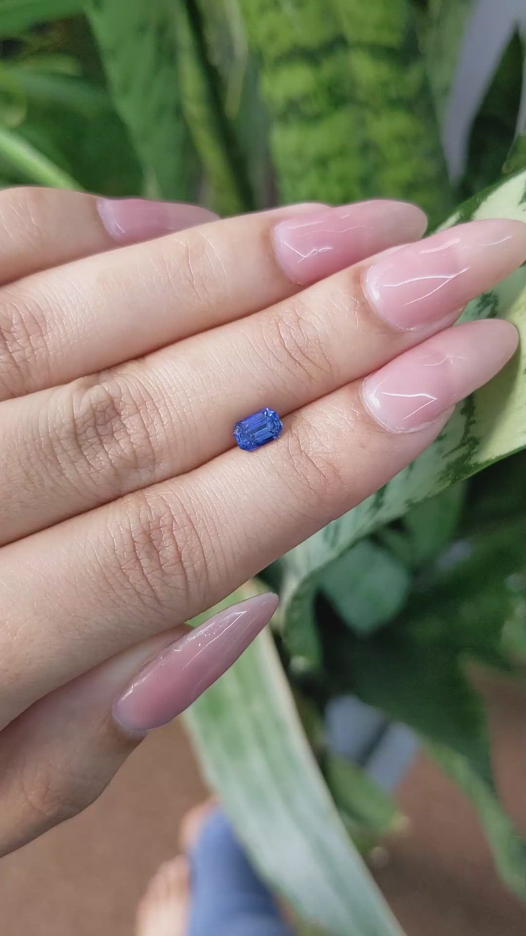 0.82 Ct. Blue Sapphire from Ceylon (Sri Lanka) Size Video