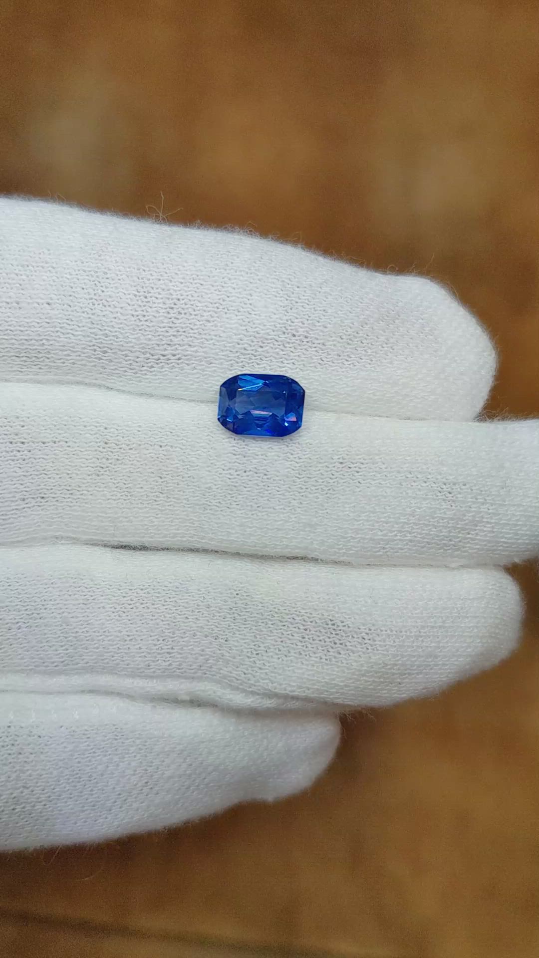 1.51 Ct. Blue Sapphire from Ceylon (Sri Lanka) Size Video