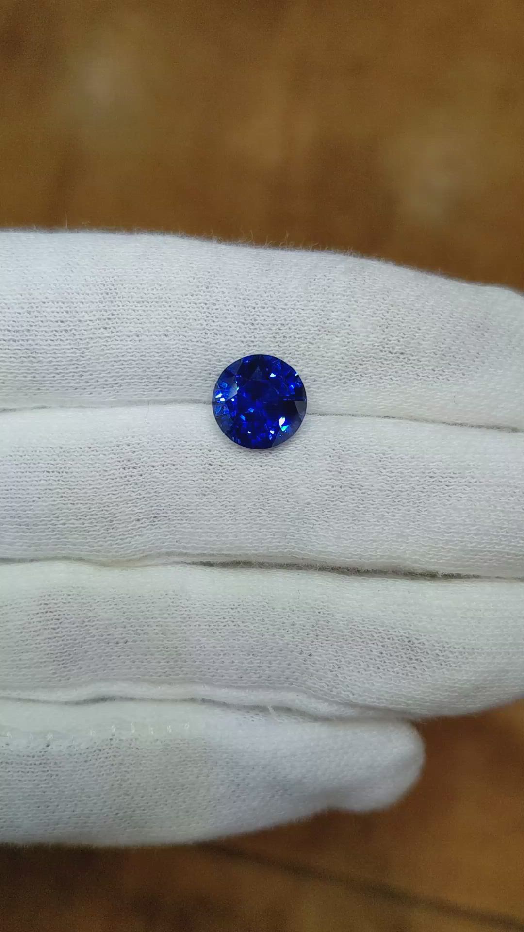 5.16 Ct. Blue Sapphire from Ceylon (Sri Lanka) Size Video