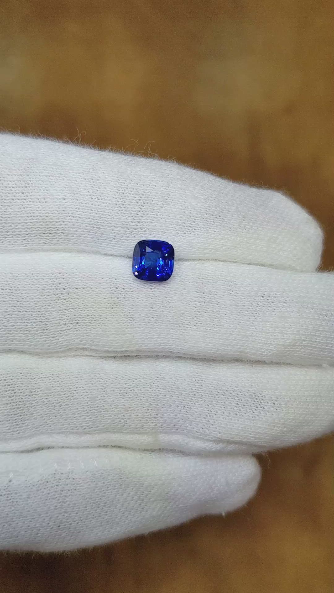 1.65 Ct. Blue Sapphire from Ceylon (Sri Lanka) Size Video