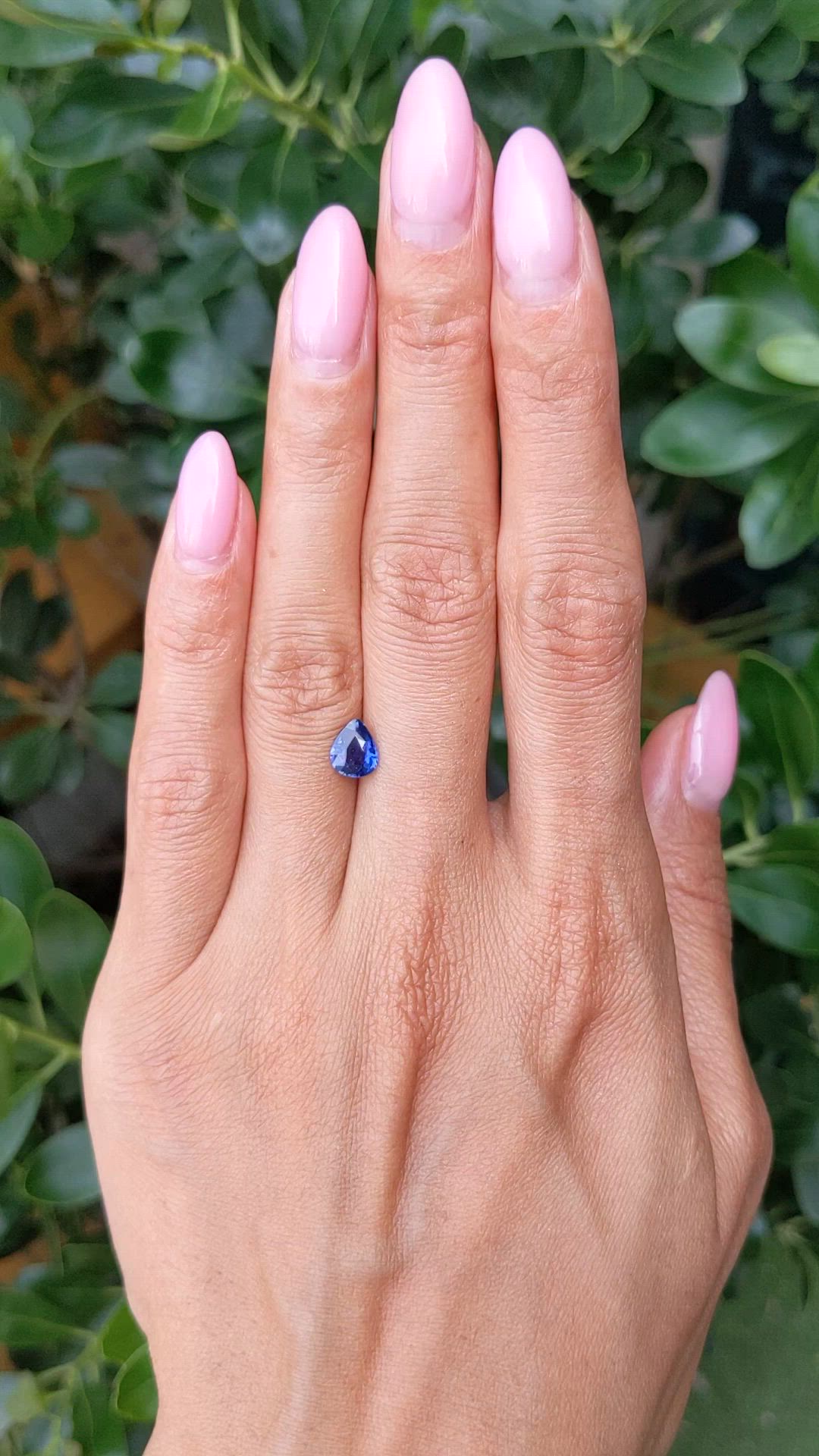 1.04 Ct. Blue Sapphire from Ceylon (Sri Lanka) Size Video