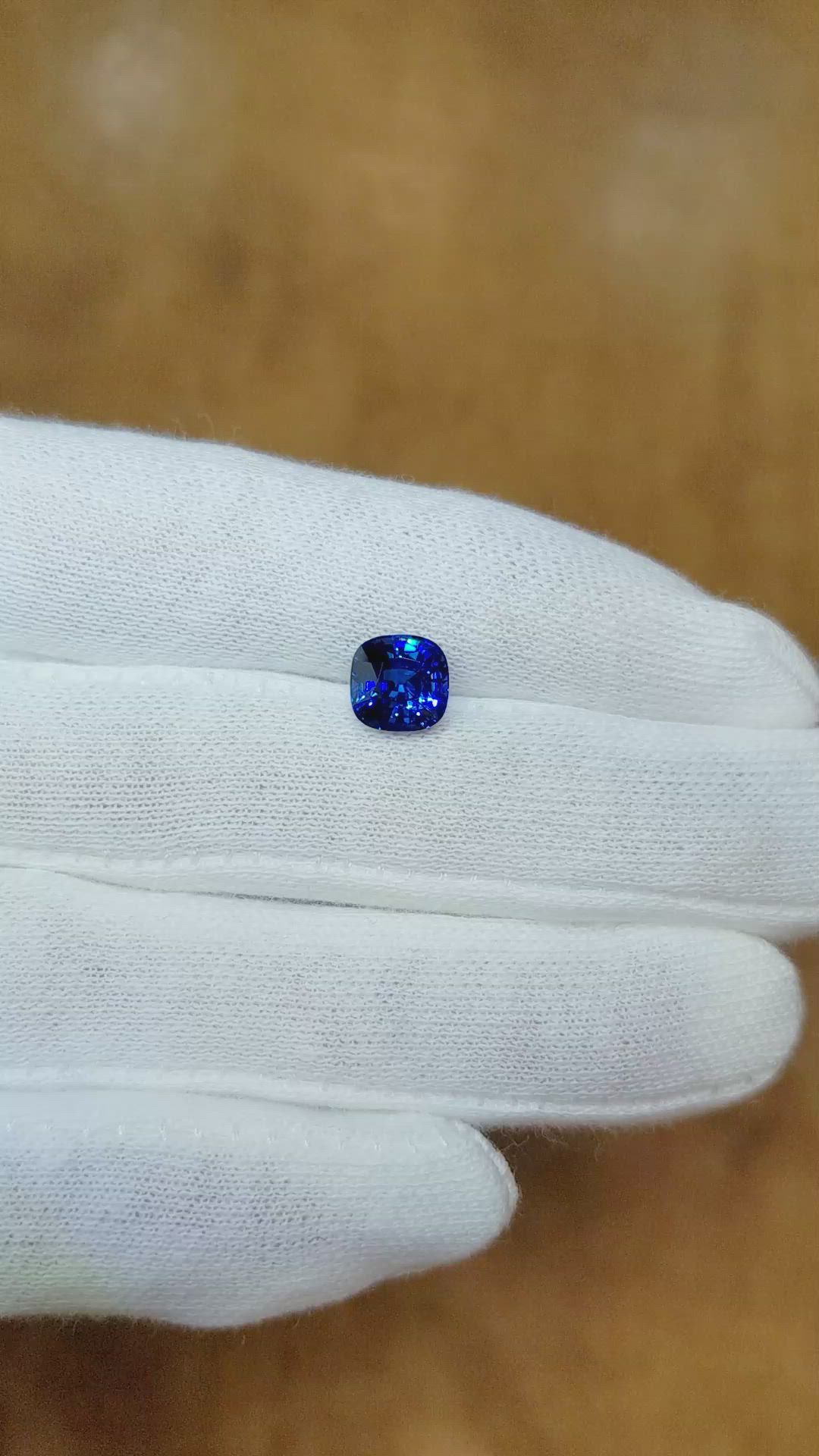 2.37 Ct. Blue Sapphire from Ceylon (Sri Lanka) Size Video