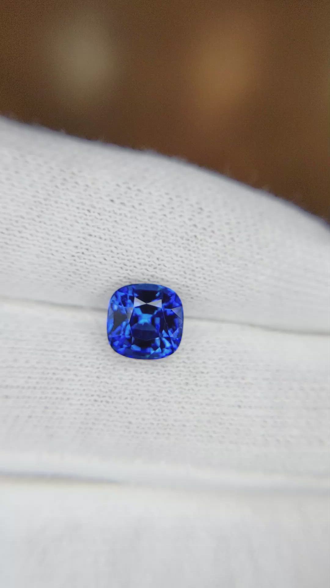 2.37 Ct. Blue Sapphire from Ceylon (Sri Lanka) Size Video