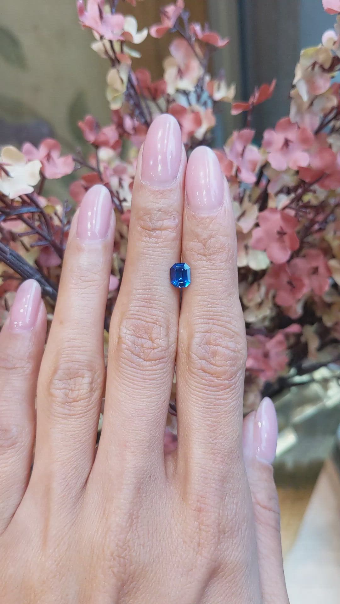 0.95 Ct. Blue Sapphire from Ceylon (Sri Lanka) Size Video