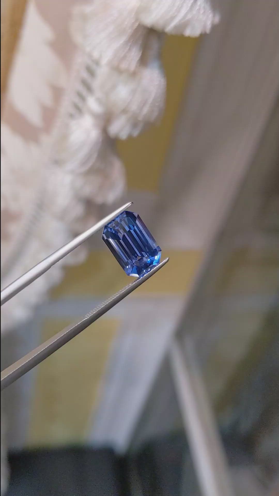 5.63 Ct. Blue Sapphire from Ceylon (Sri Lanka) Size Video