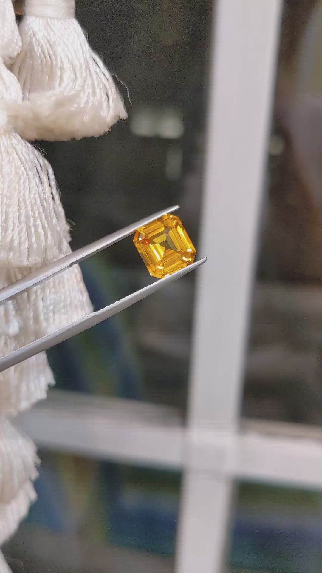 3.05 Ct. Orangish Yellow Sapphire from Ceylon (Sri Lanka) Size Video