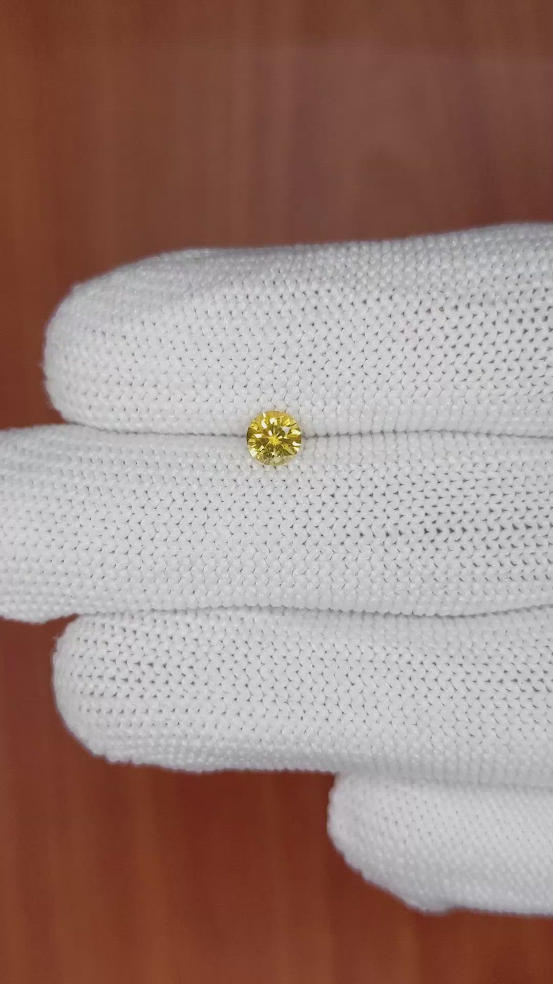 0.43 Ct. Yellow Sapphire from Ceylon (Sri Lanka) Size Video