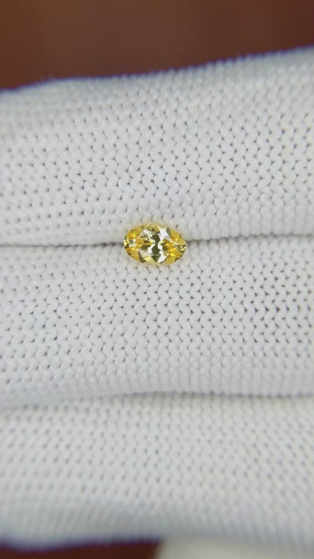 0.50 Ct. Orangish Yellow Sapphire from Ceylon (Sri Lanka) Size Video