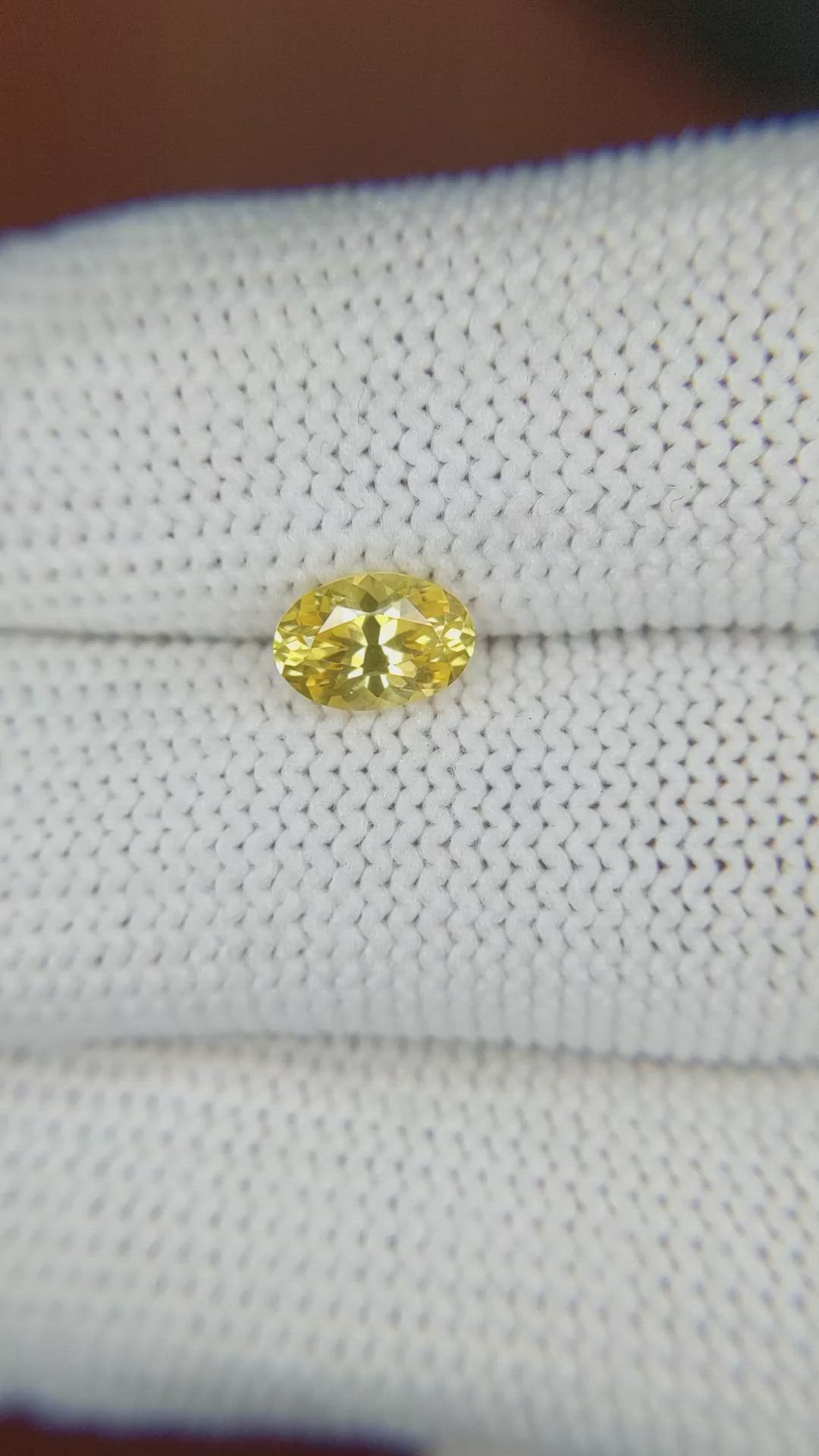 0.96 Ct. Yellow Sapphire from Ceylon (Sri Lanka) Size Video