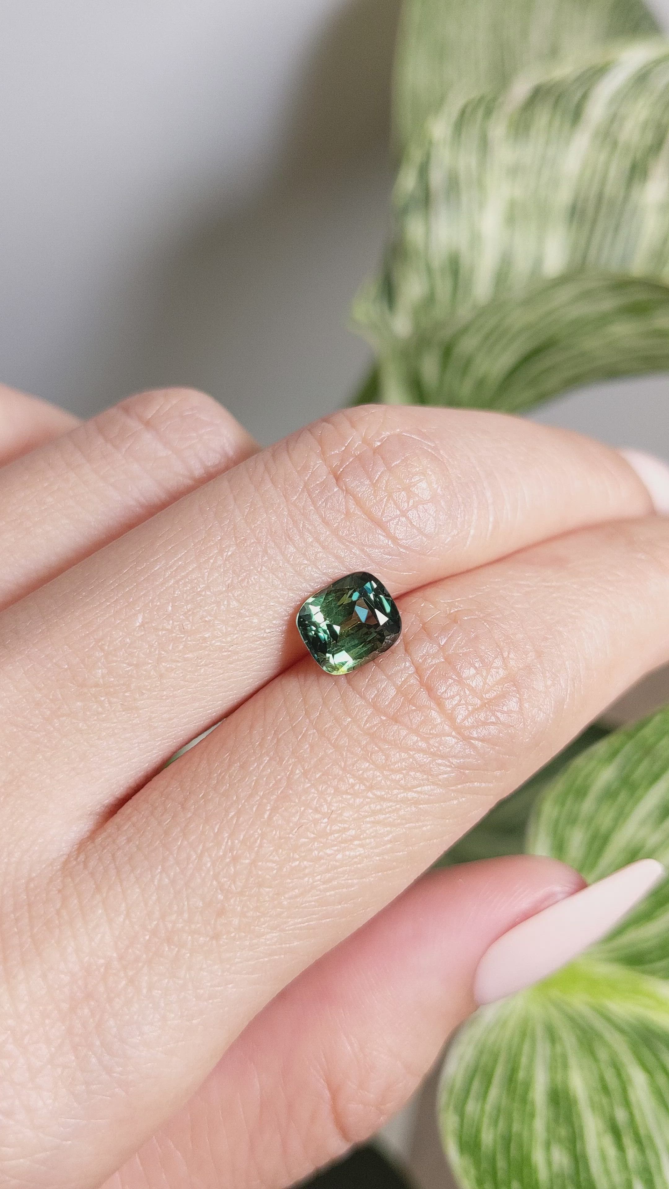 2.19 Ct. Green Sapphire from Ceylon (Sri Lanka) Size Video
