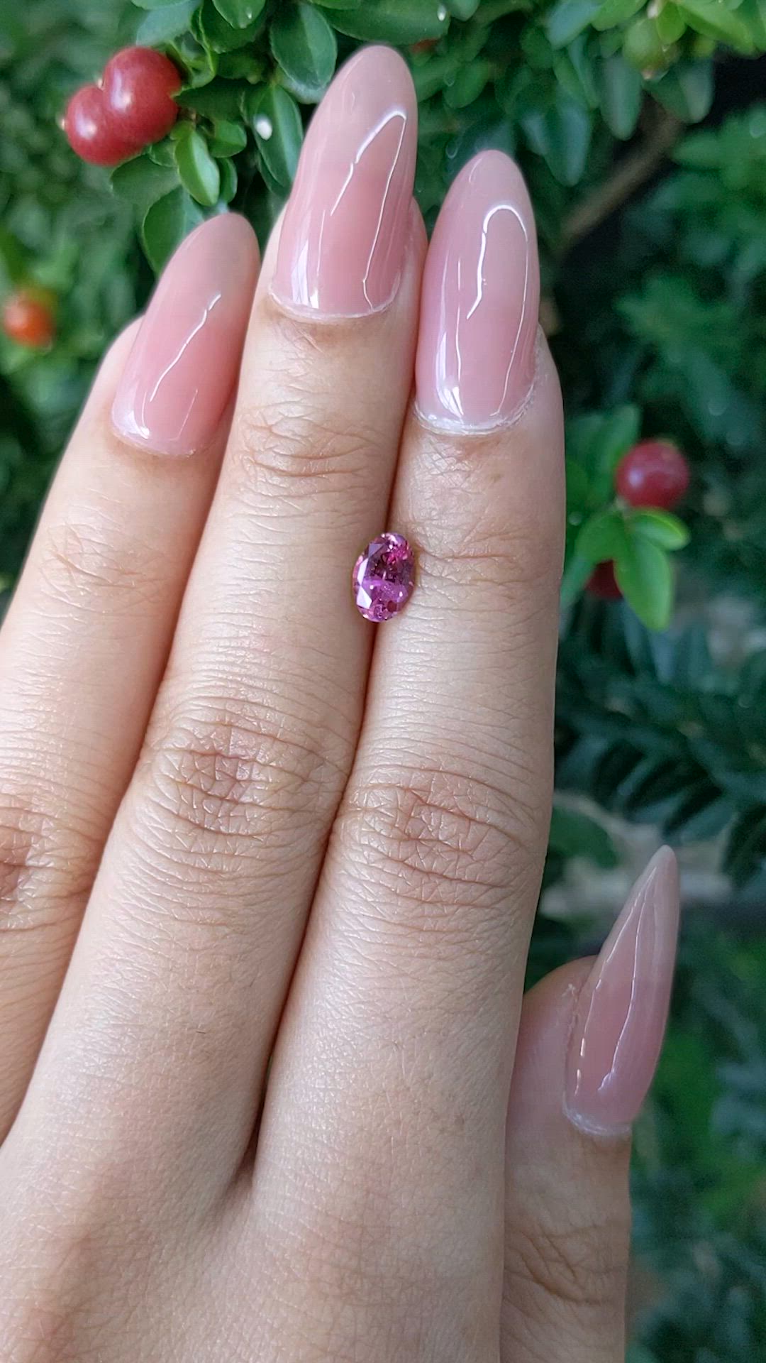 0.80 Ct. Pinkish Purple Sapphire from Ceylon (Sri Lanka) Size Video