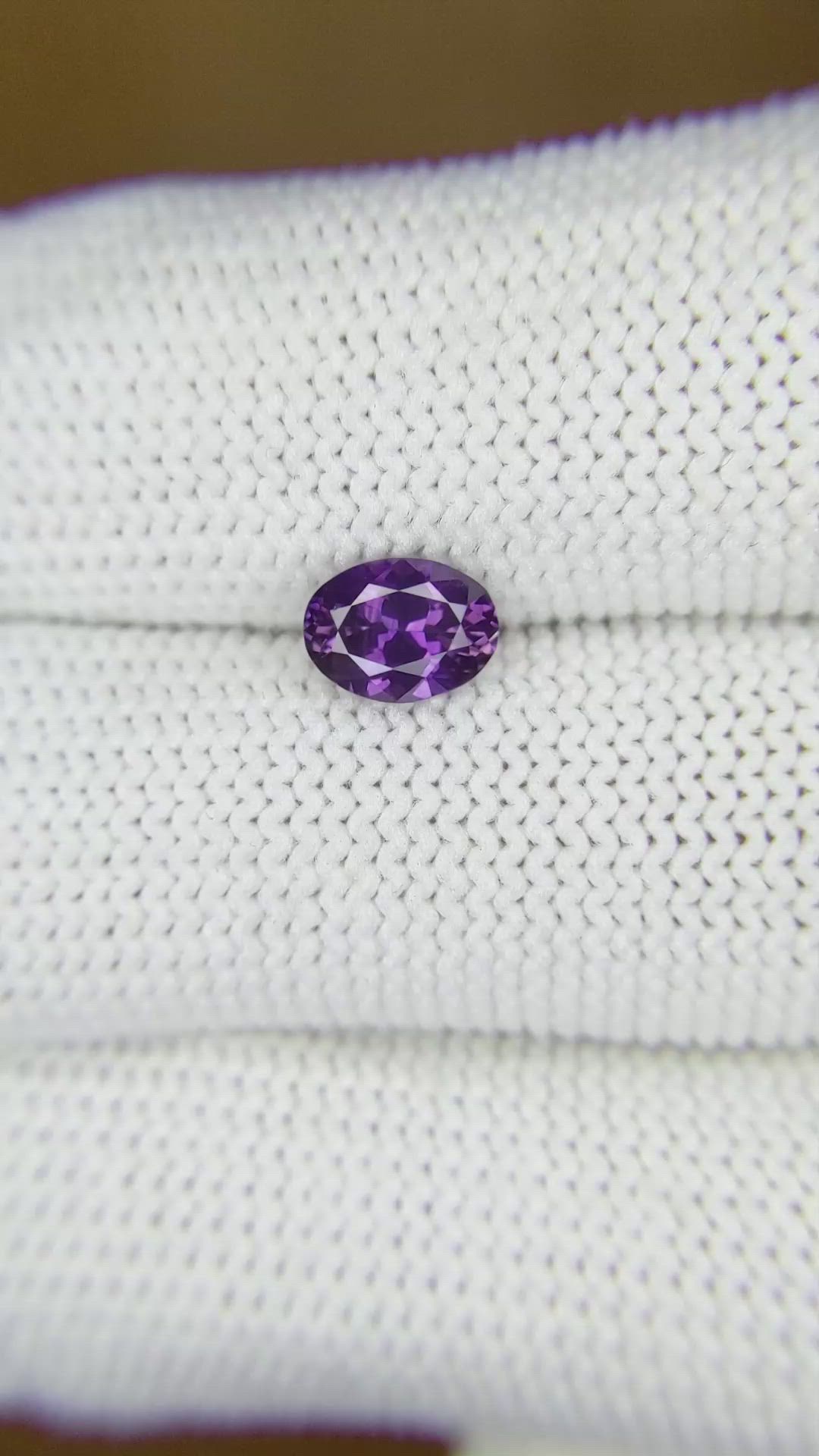 0.94 Ct. Color Change Sapphire from Ceylon (Sri Lanka) Size Video