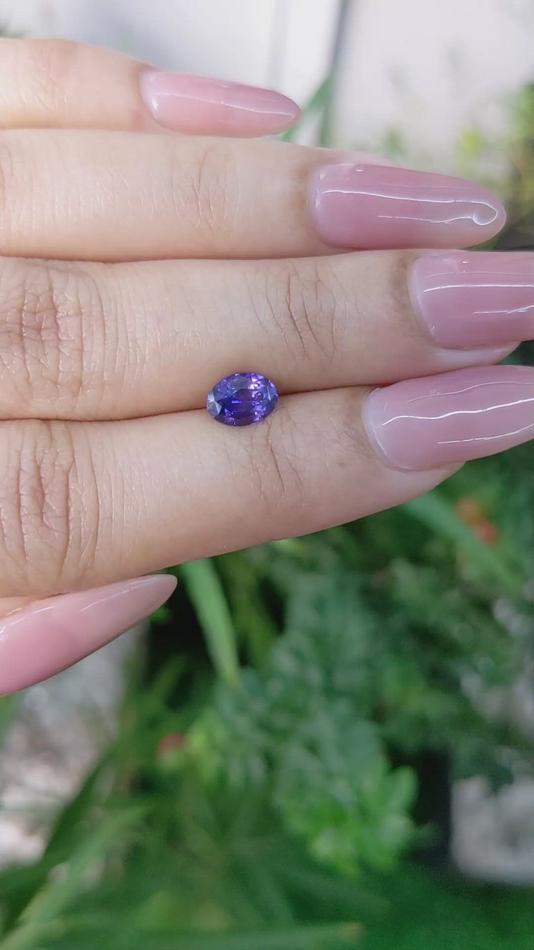 0.94 Ct. Color Change Sapphire from Ceylon (Sri Lanka) Size Video