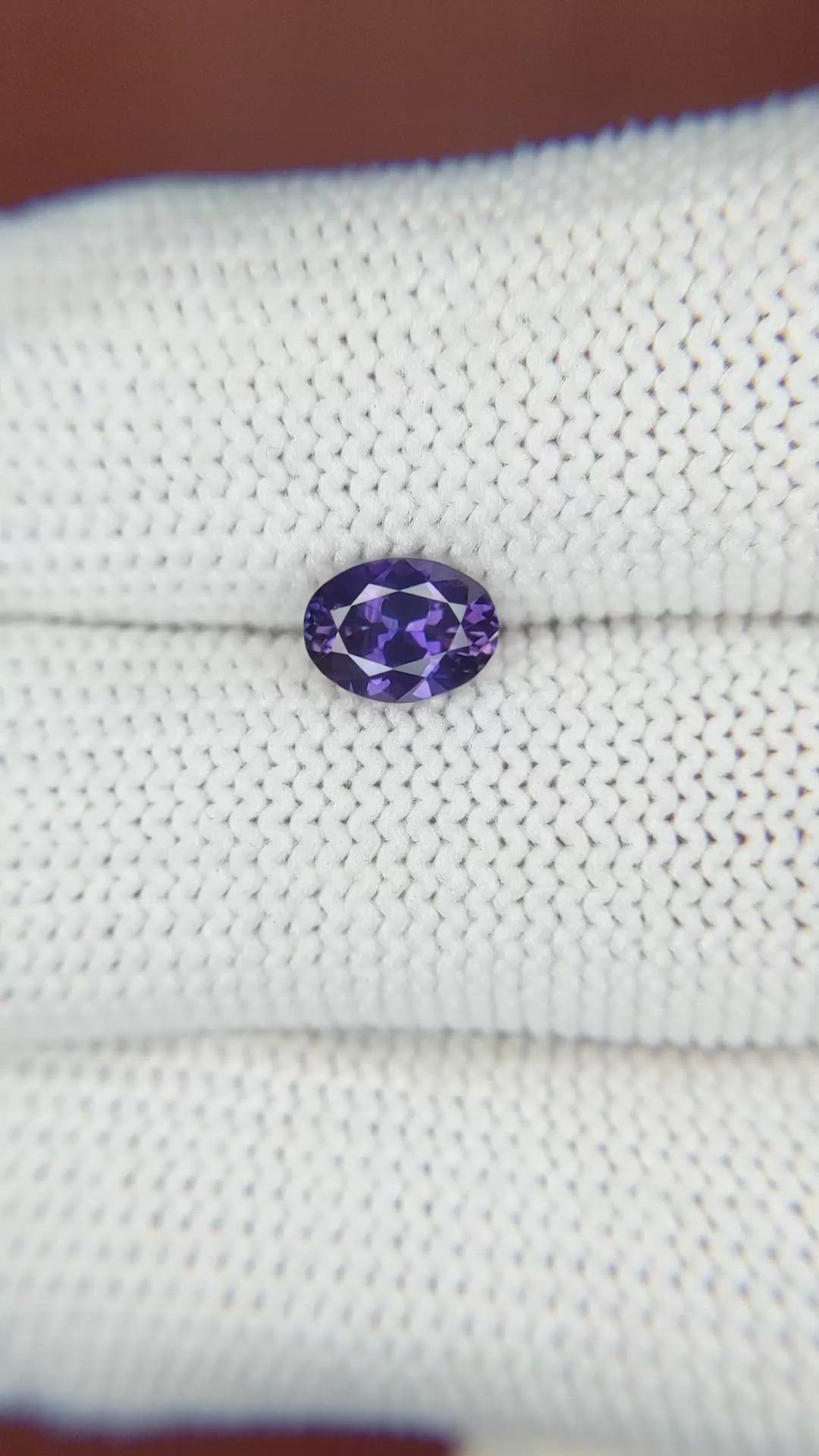 0.94 Ct. Color Change Sapphire from Ceylon (Sri Lanka) Size Video