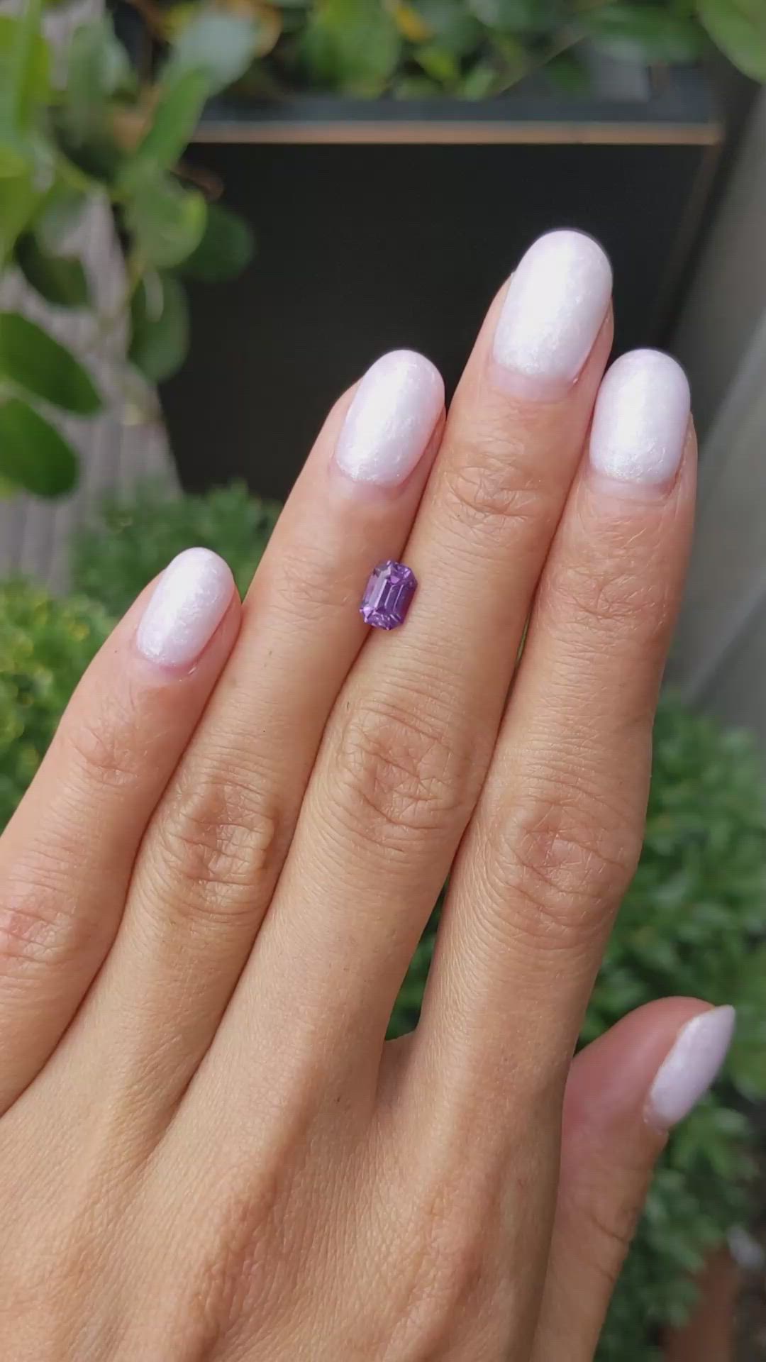 1.03 Ct. Pinkish Purple Sapphire from Ceylon (Sri Lanka) Size Video