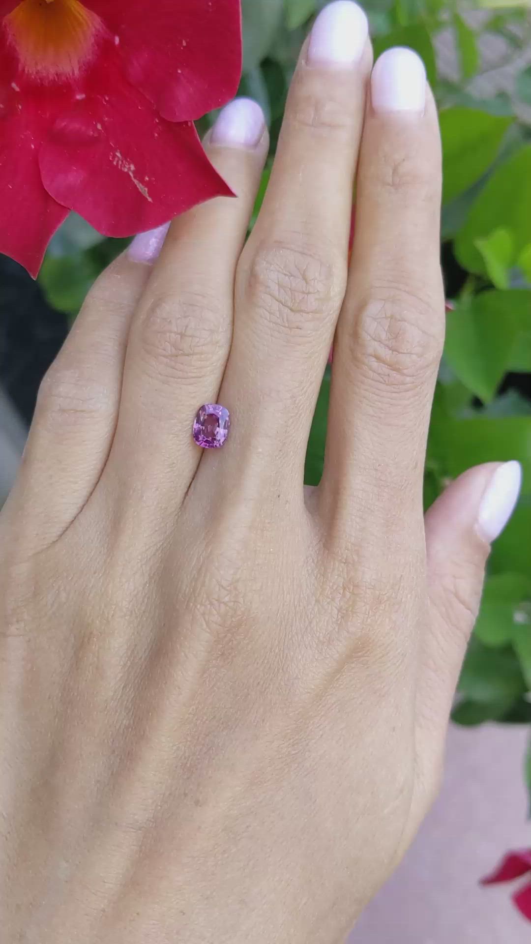 1.16 Ct. Pinkish Purple Sapphire from Ceylon (Sri Lanka) Size Video