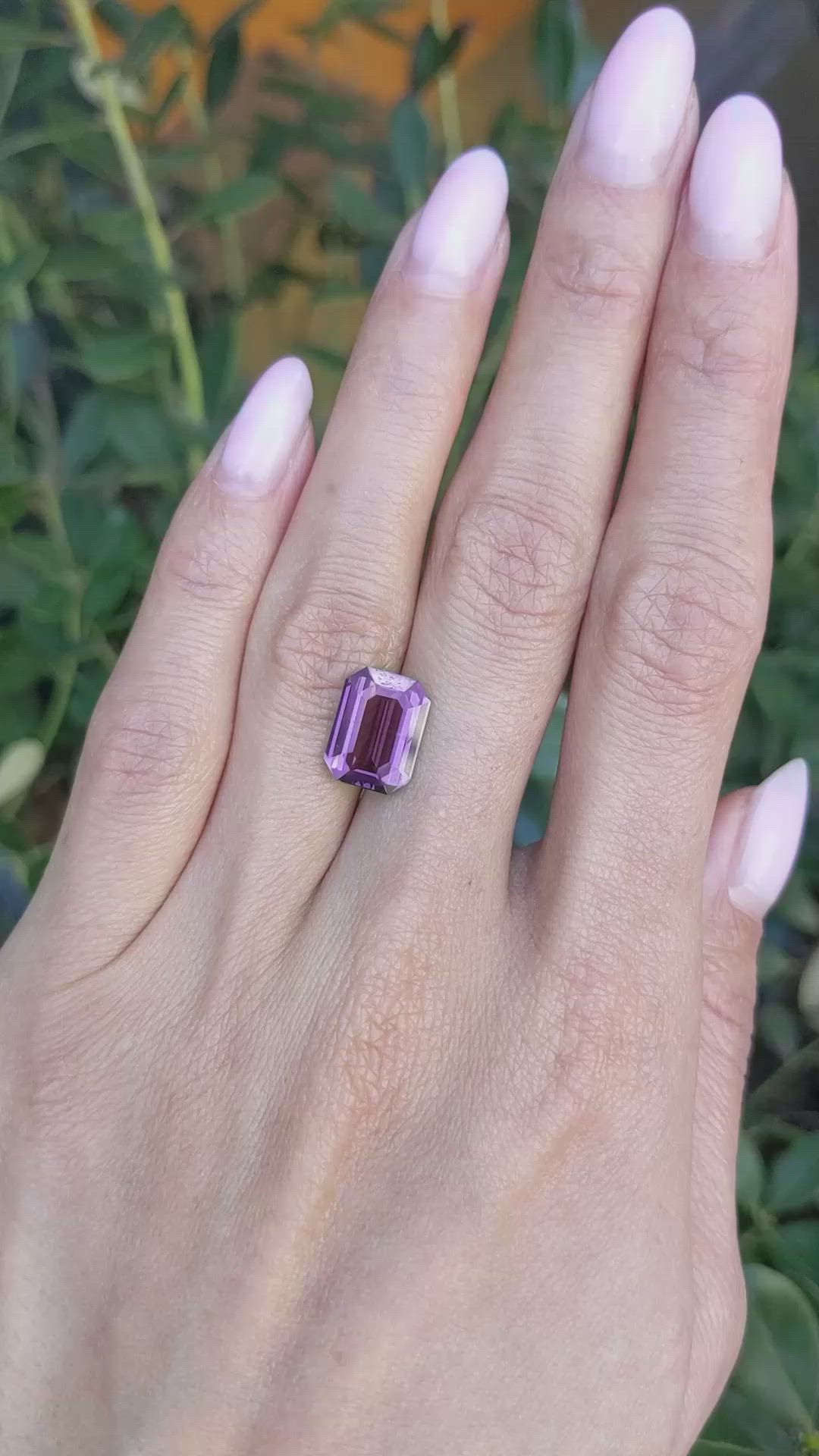 4.43 Ct. Purple Sapphire from Ceylon (Sri Lanka) Size Video