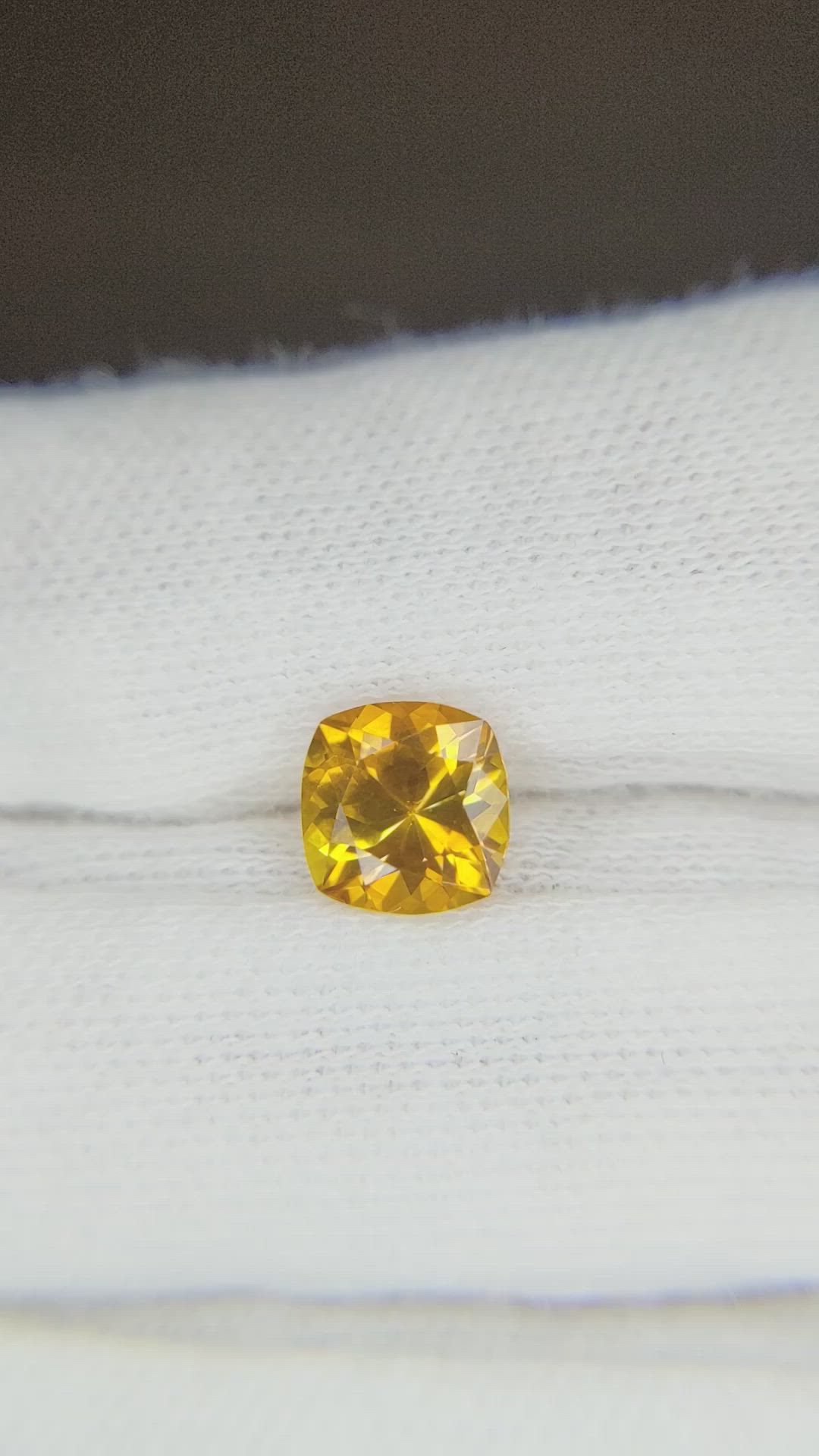 1.65 Ct. Orange Sapphire from Ceylon (Sri Lanka) Size Video