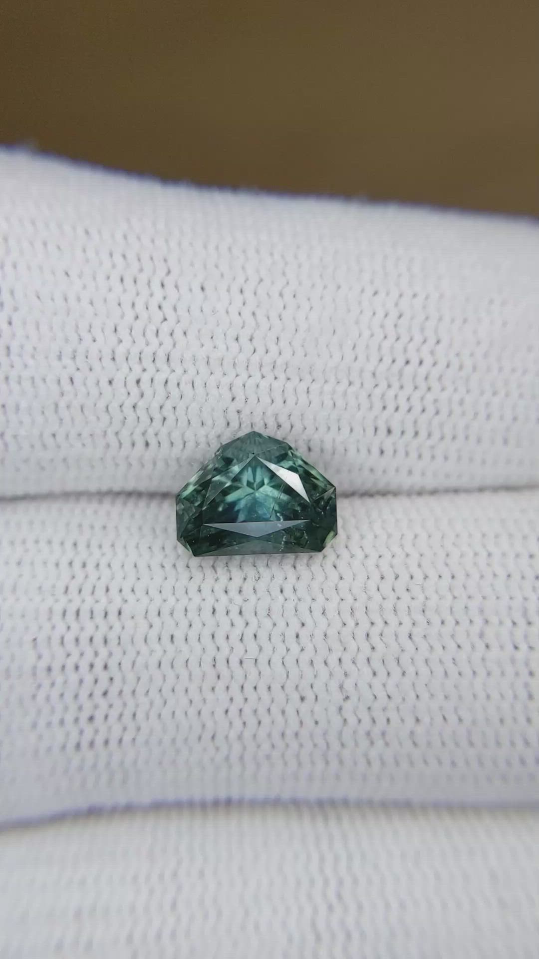 2.59 Ct. Bluish Green Sapphire from Montana Size Video