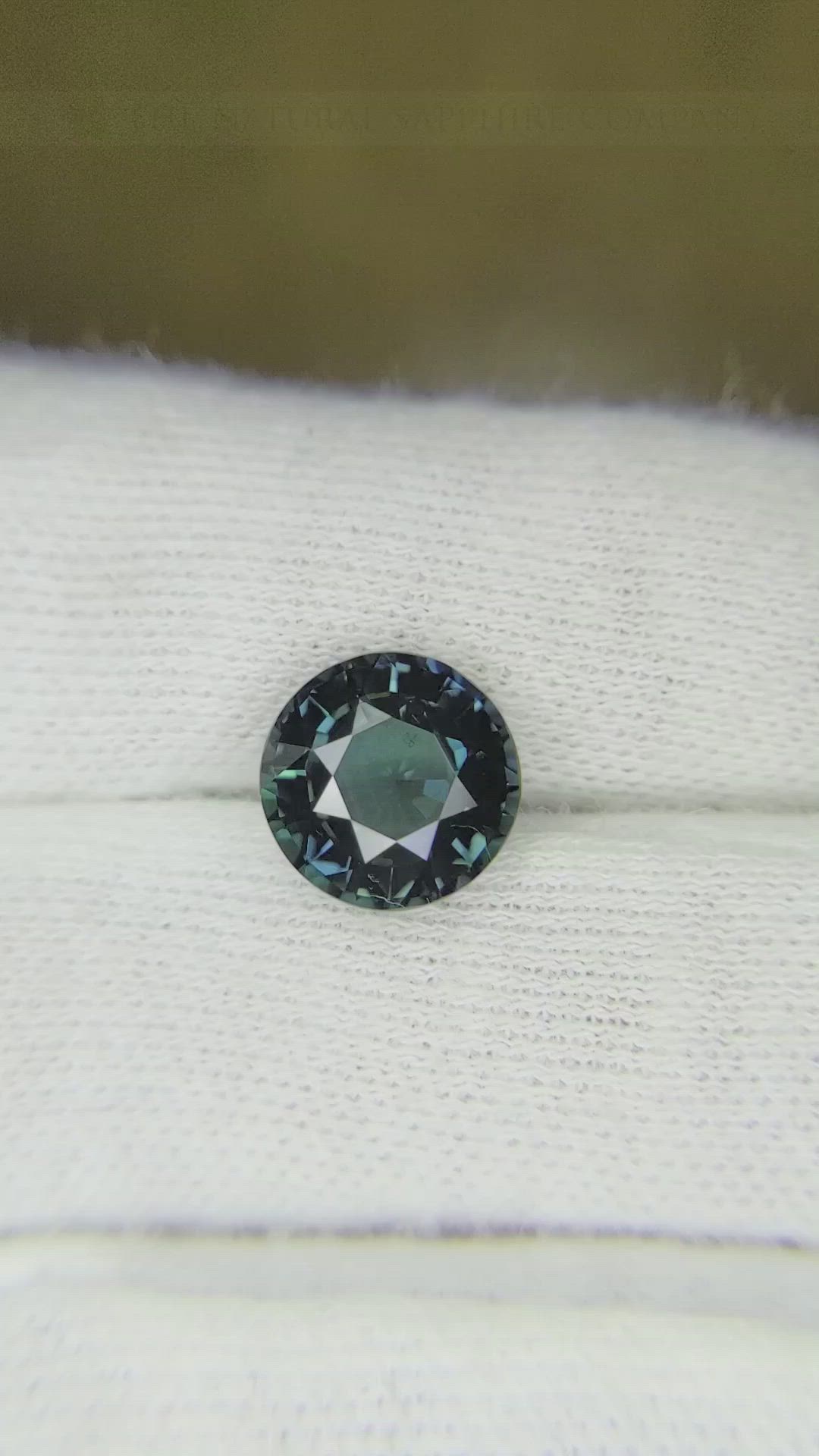 4.29 Ct. Sapphire from Ceylon (Sri Lanka) Size Video