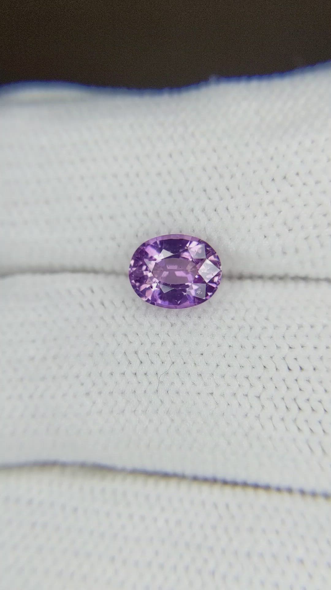 1.46 Ct. Sapphire from Ceylon (Sri Lanka) Size Video