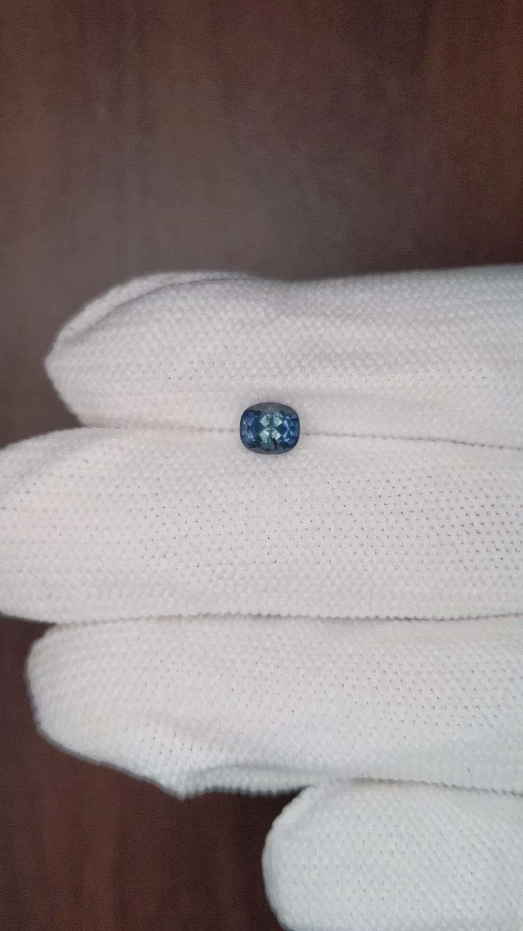 0.93 Ct. Greenish Blue Sapphire from Montana Size Video