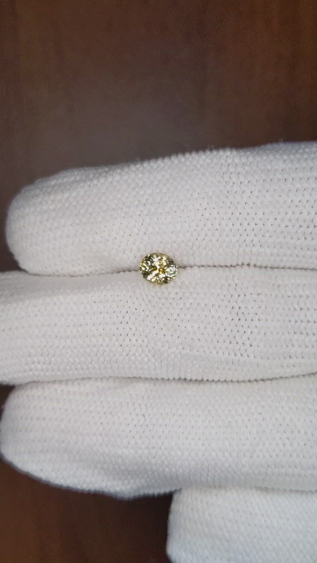 0.59 Ct. Bi Color Sapphire from Montana Size Video