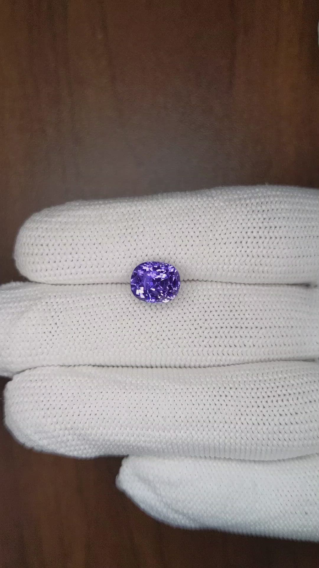 4.28 Ct. Sapphire from Ceylon (Sri Lanka) Size Video