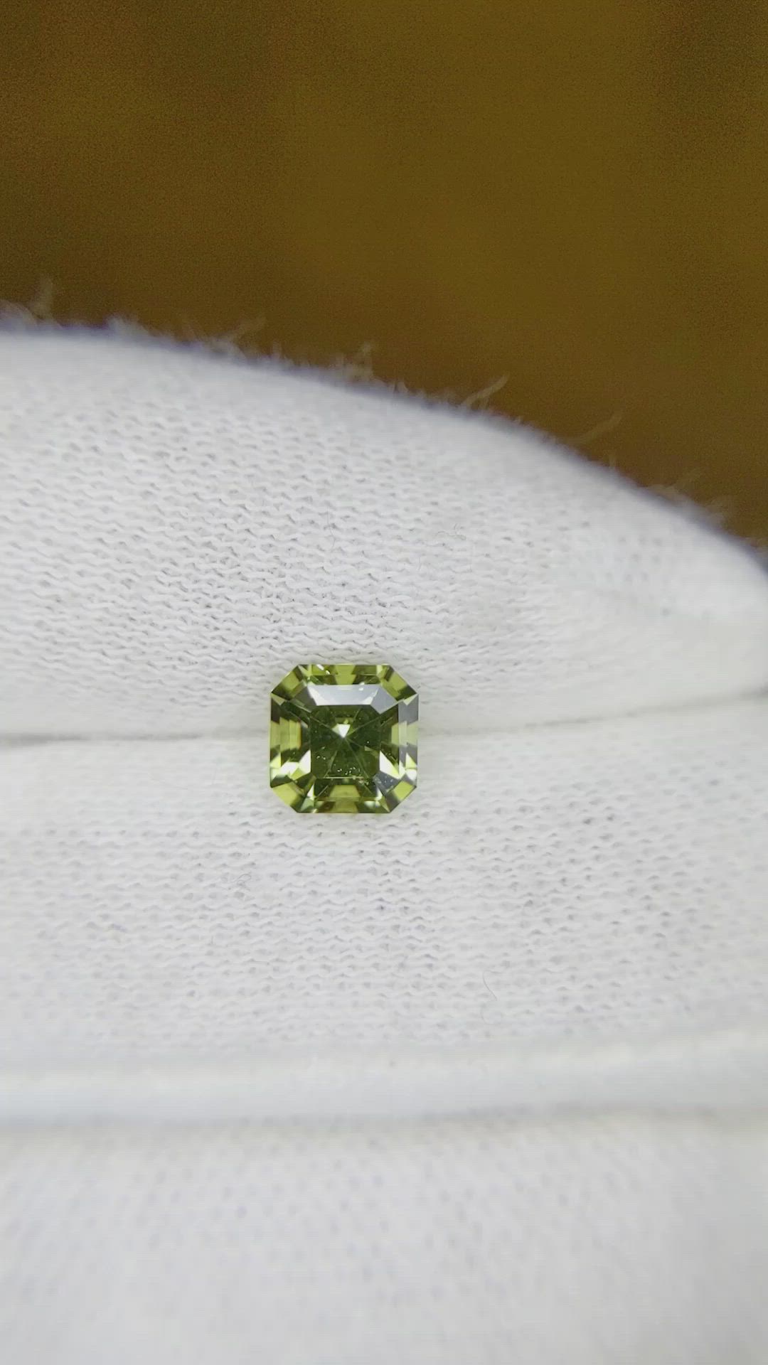1.12 Ct. Sapphire from Ceylon (Sri Lanka) Size Video
