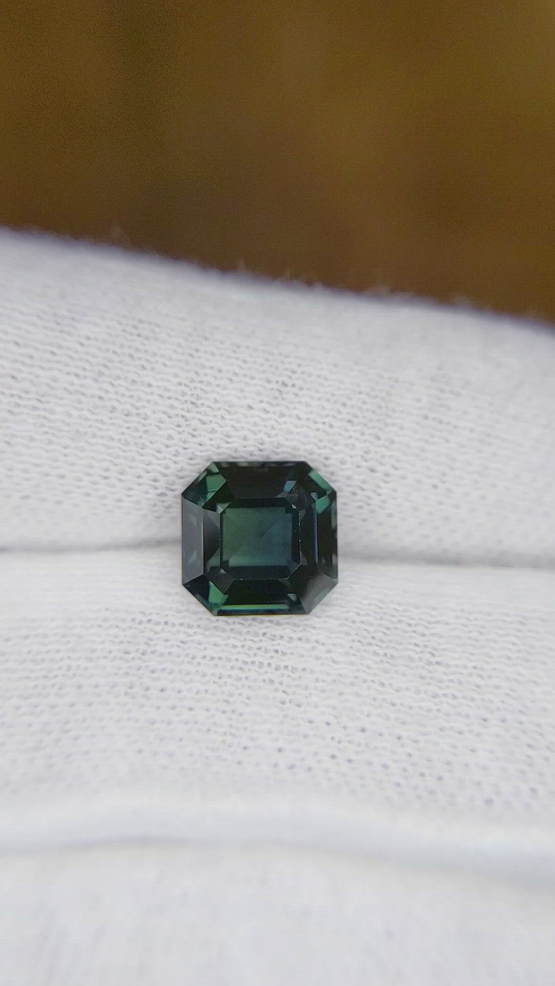 4.10 Ct. Bluish Green Sapphire from Ceylon (Sri Lanka) Size Video