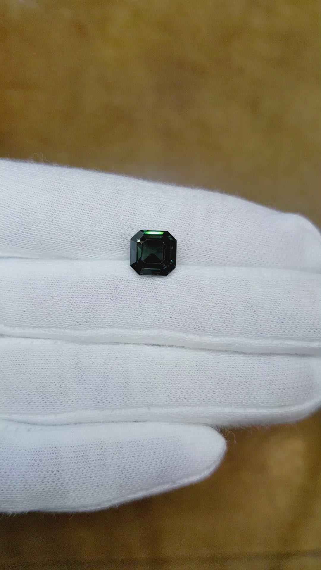 4.10 Ct. Bluish Green Sapphire from Ceylon (Sri Lanka) Size Video