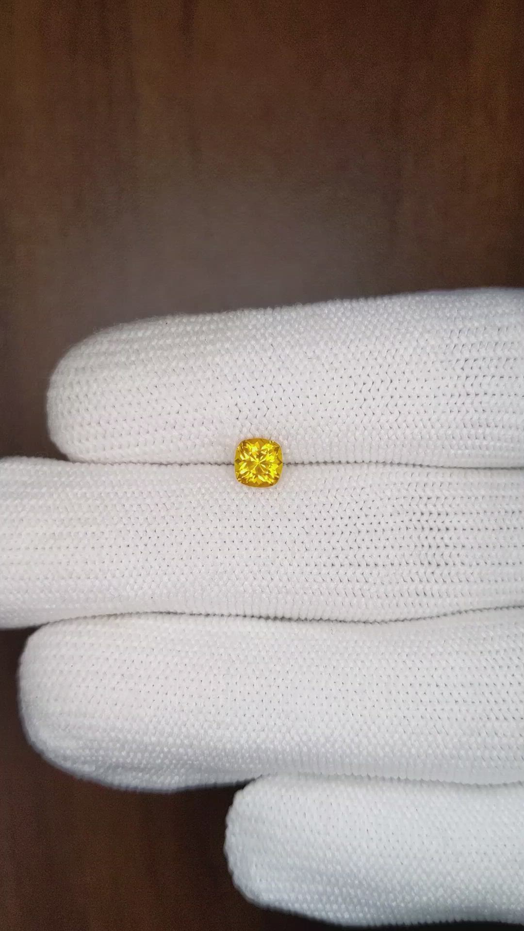 0.59 Ct. Yellowish Orange Sapphire from Ceylon (Sri Lanka) Size Video