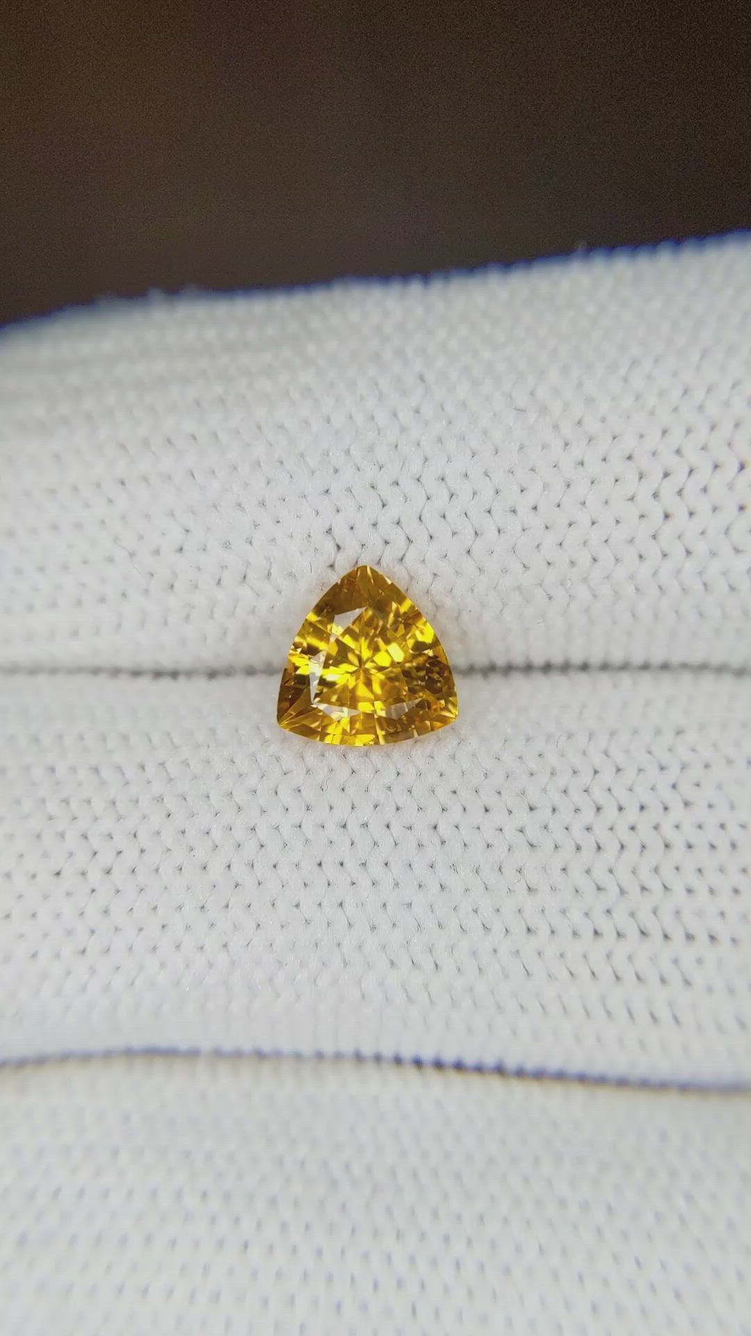1.20 Ct. Yellowish Orange Sapphire from Ceylon (Sri Lanka) Size Video