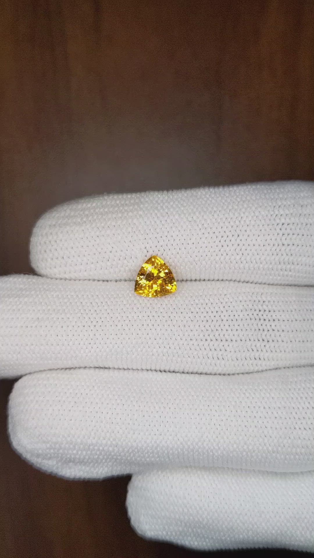 1.20 Ct. Yellowish Orange Sapphire from Ceylon (Sri Lanka) Size Video