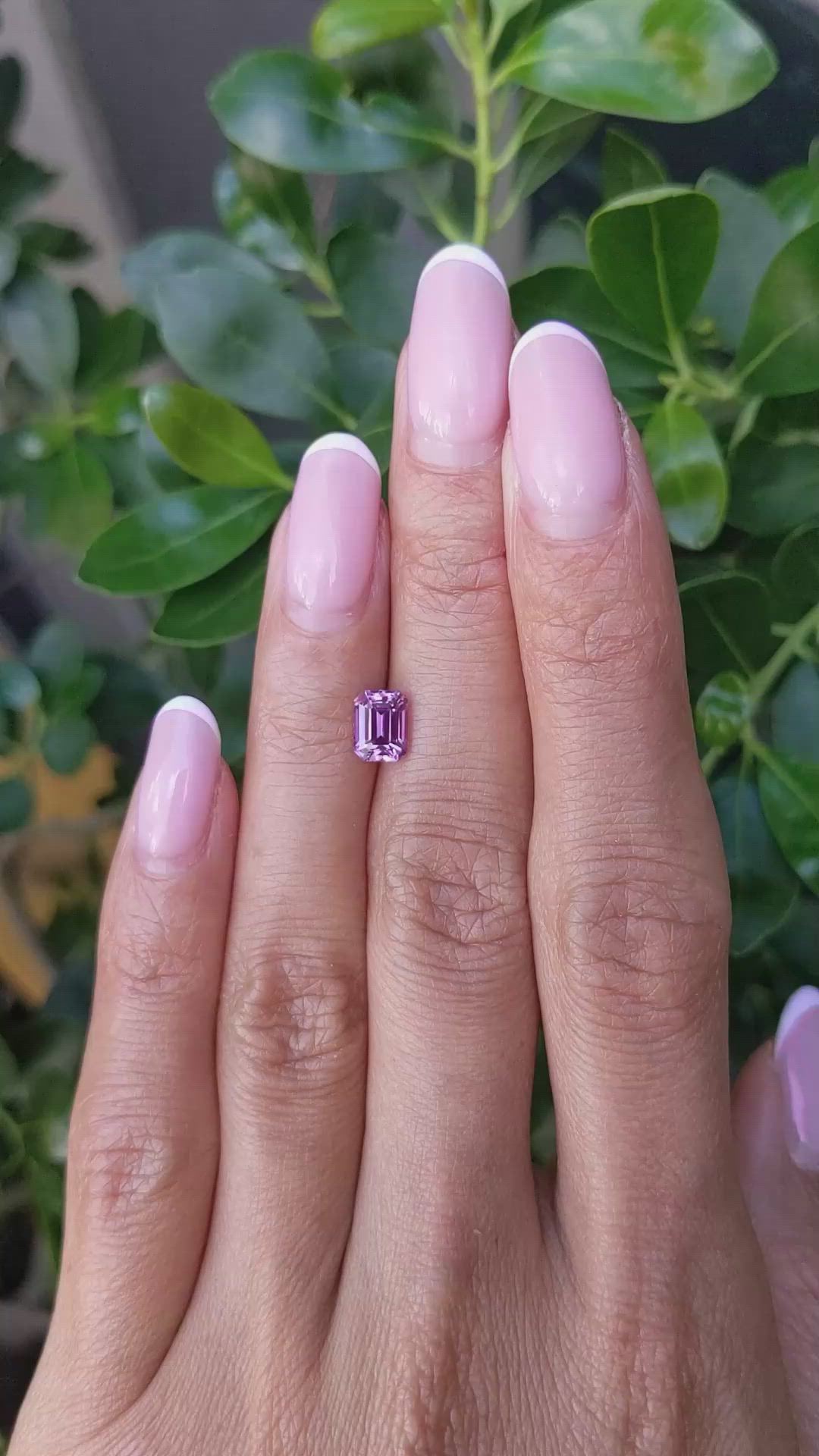 1.30 Ct. Pinkish Purple Sapphire from Ceylon (Sri Lanka) Size Video