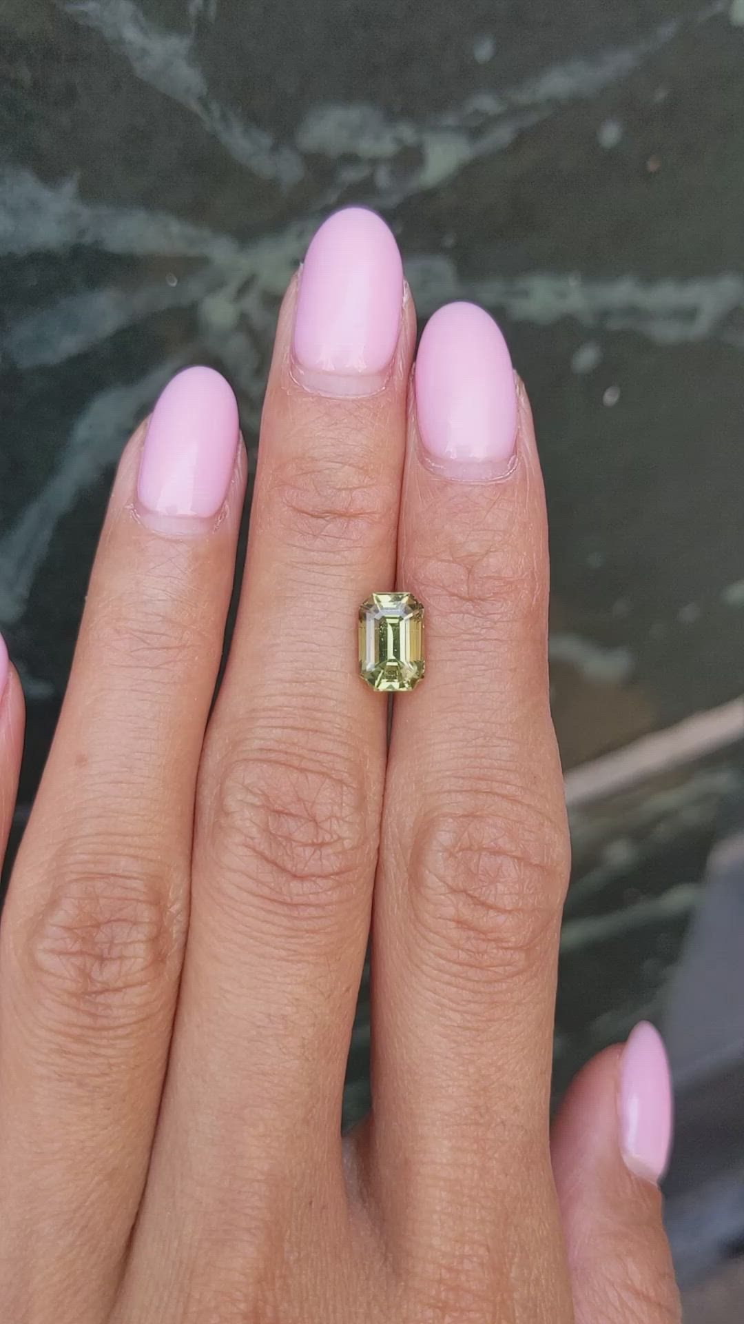 2.37 Ct. Greenish Yellow Sapphire from Ceylon (Sri Lanka) Size Video