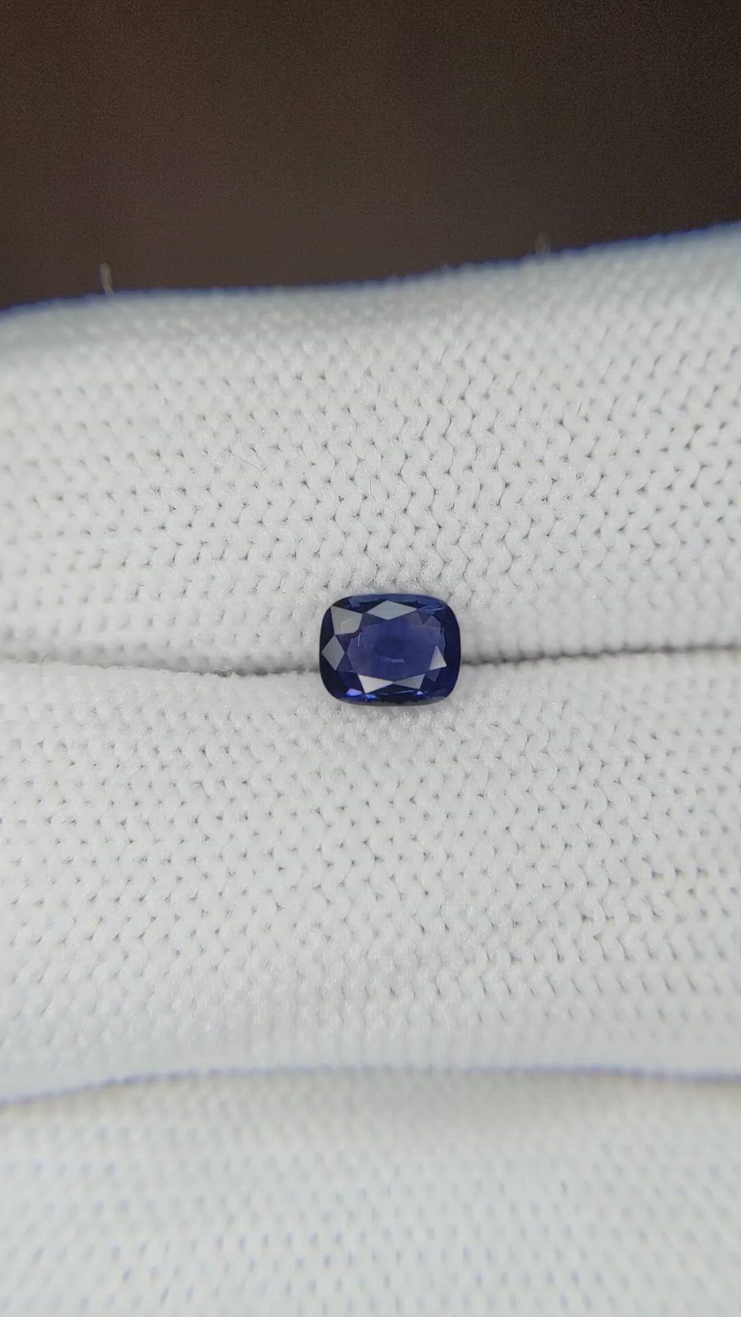 0.57 Ct. Blue Sapphire from Ceylon (Sri Lanka) Size Video